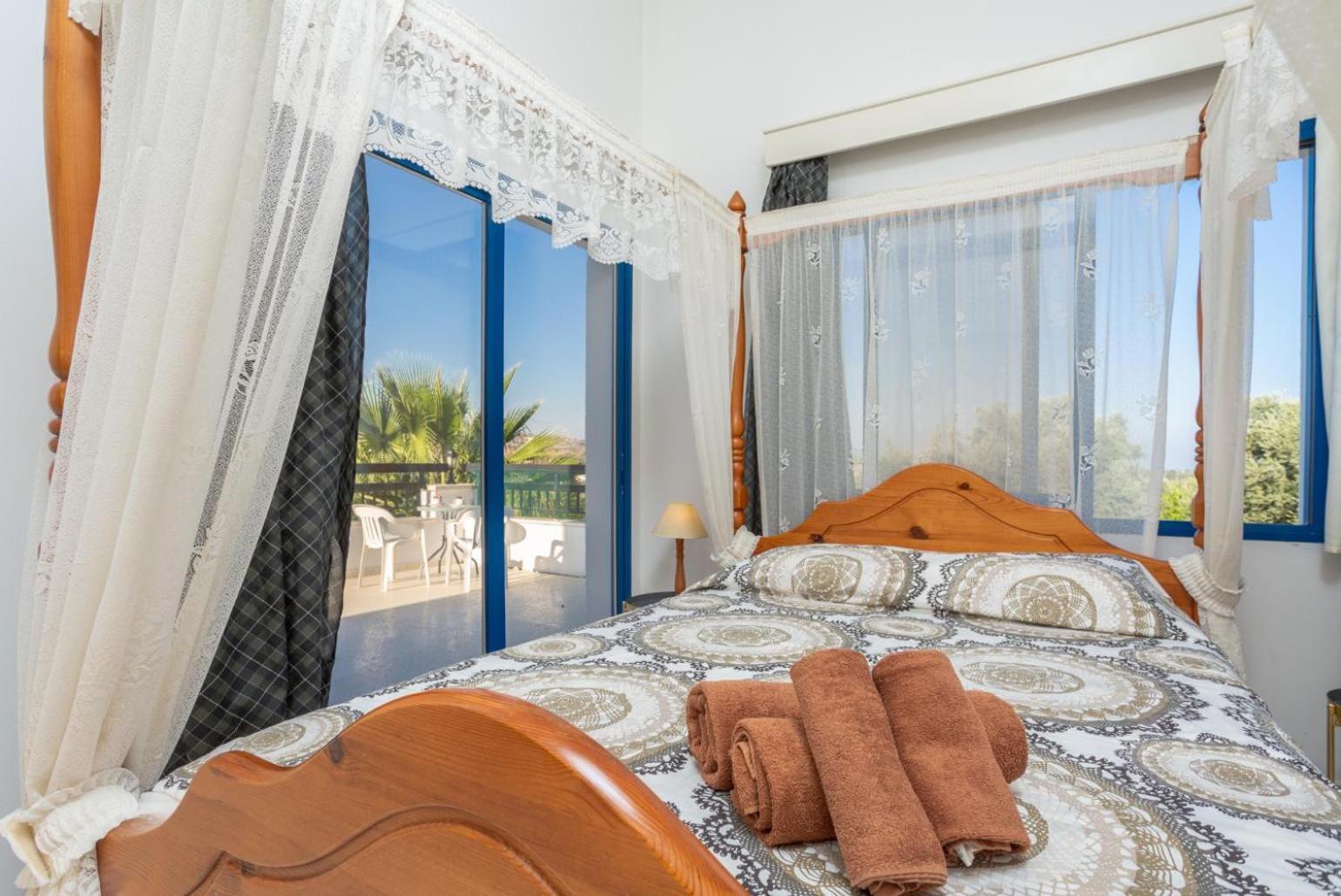Villa Charoula Pente Pafos Exterior foto